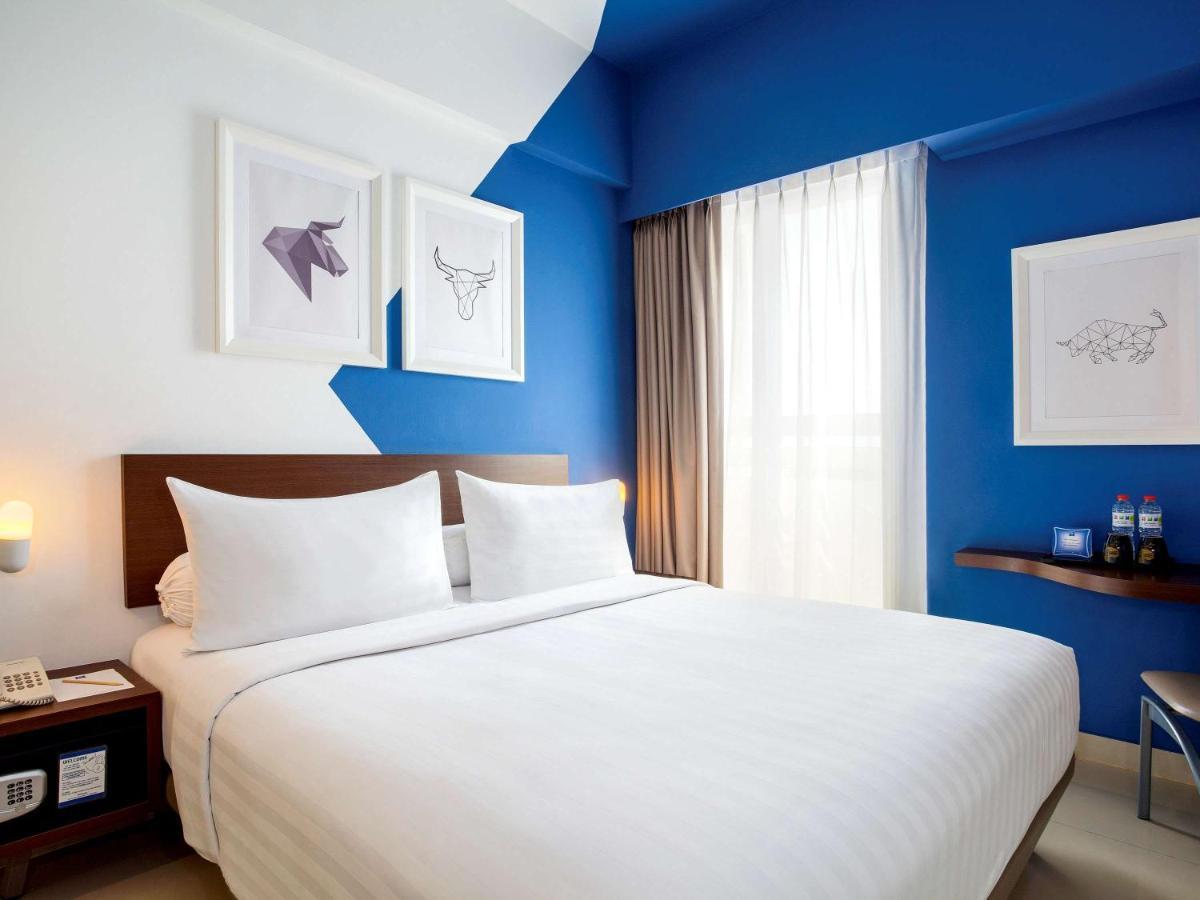 Ibis Budget Cikarang Festival Бекасі Екстер'єр фото