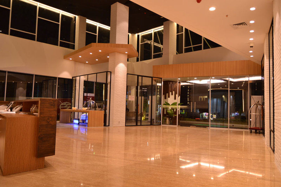 Ibis Budget Cikarang Festival Бекасі Екстер'єр фото