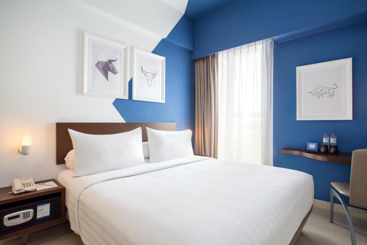 Ibis Budget Cikarang Festival Бекасі Екстер'єр фото